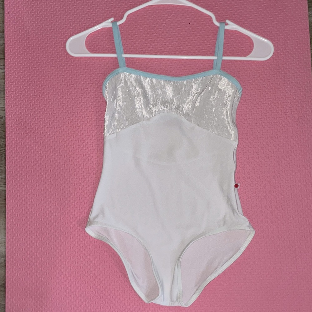 White Yumiko Denise Small (TRADE OR BUY)